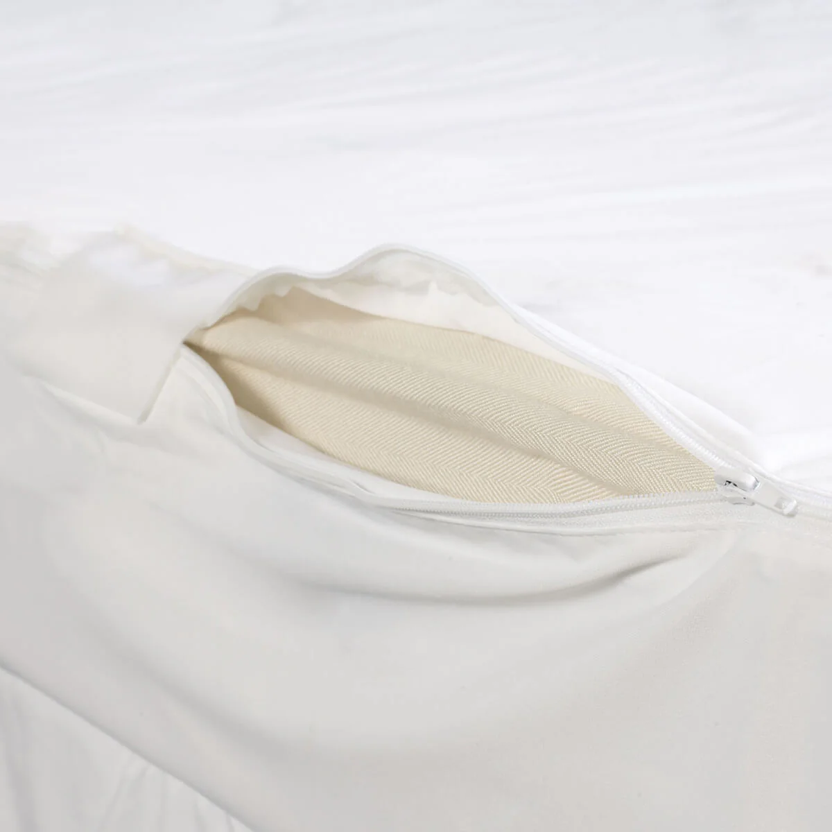 Anti Bed Bug Pillow and Mattress Encasements - Image 6