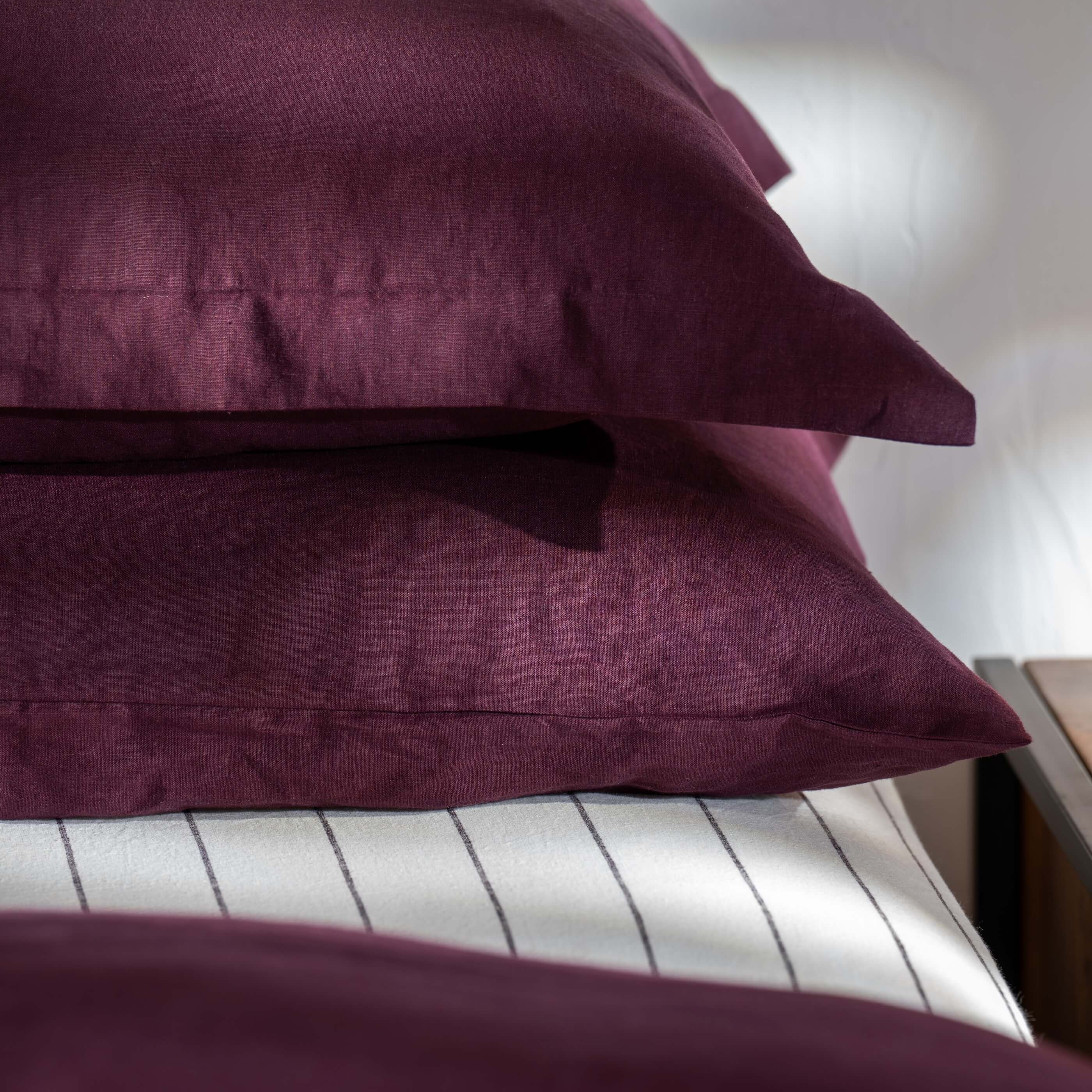 Aubergine French Linen 40cm Deep Fitted Sheets - Image 3