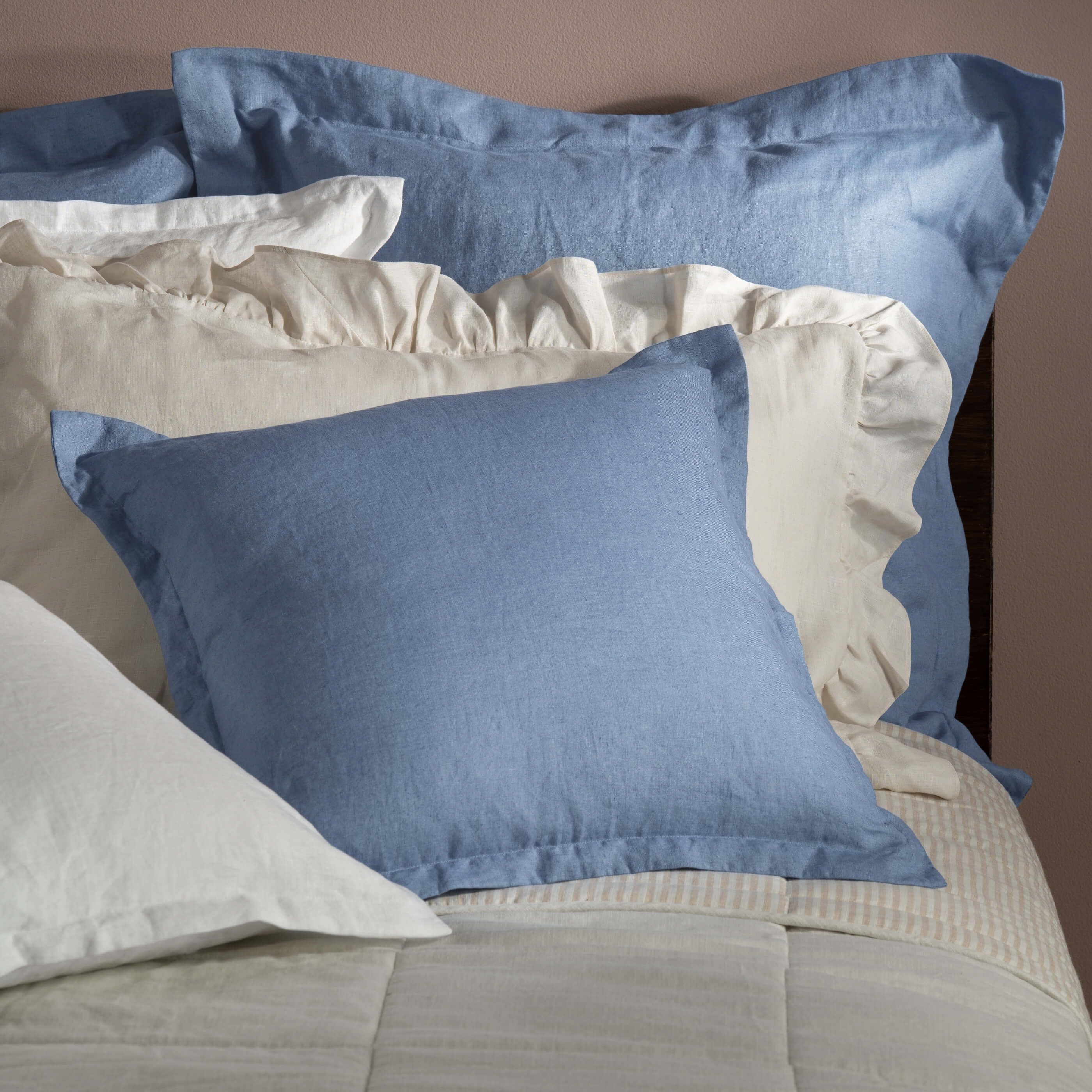 French Linen Medium Square Cushion Covers - Image 4