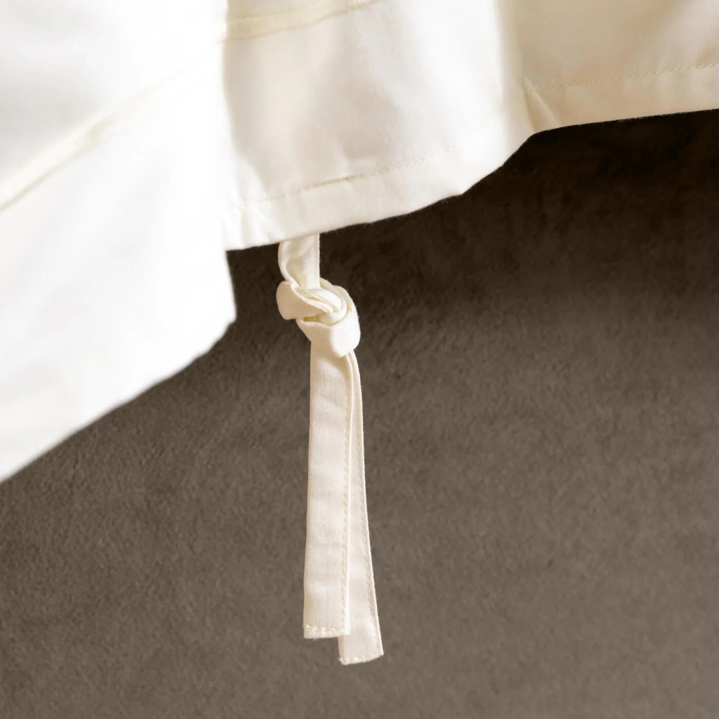 Ivory 600 Thread Count Egyptian Cotton Bedding And Sheets - Image 4