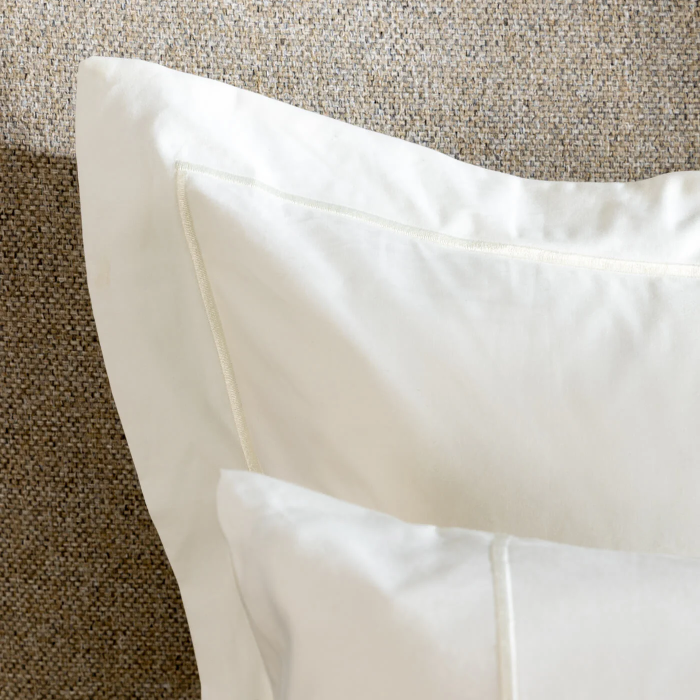 Ivory 600 Thread Count Egyptian Cotton Bedding And Sheets Bed Set - Duvet Cover + Pillowcase - Image 2