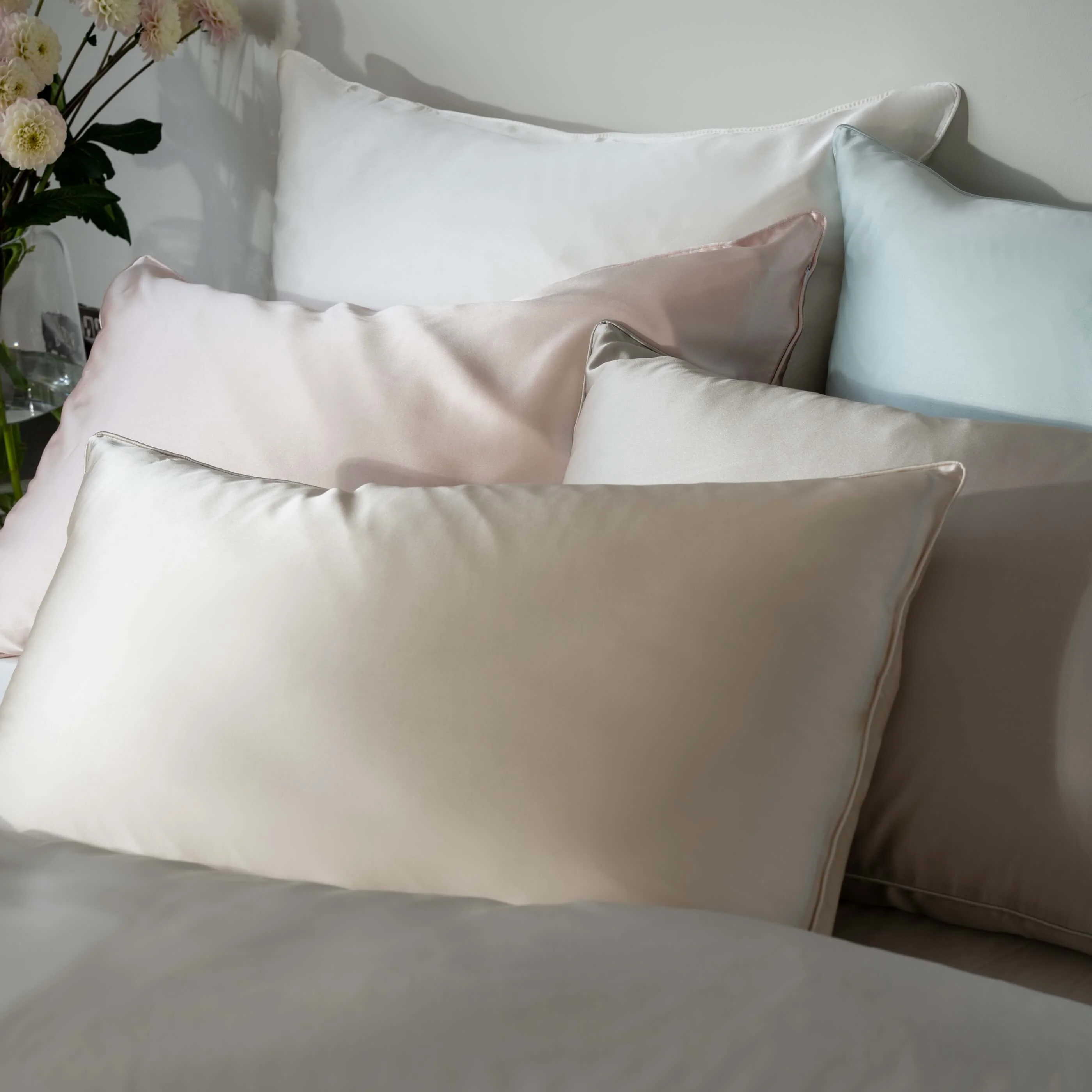 Ivory Pure Mulberry Silk Bedding & Bed Sheets - Image 10