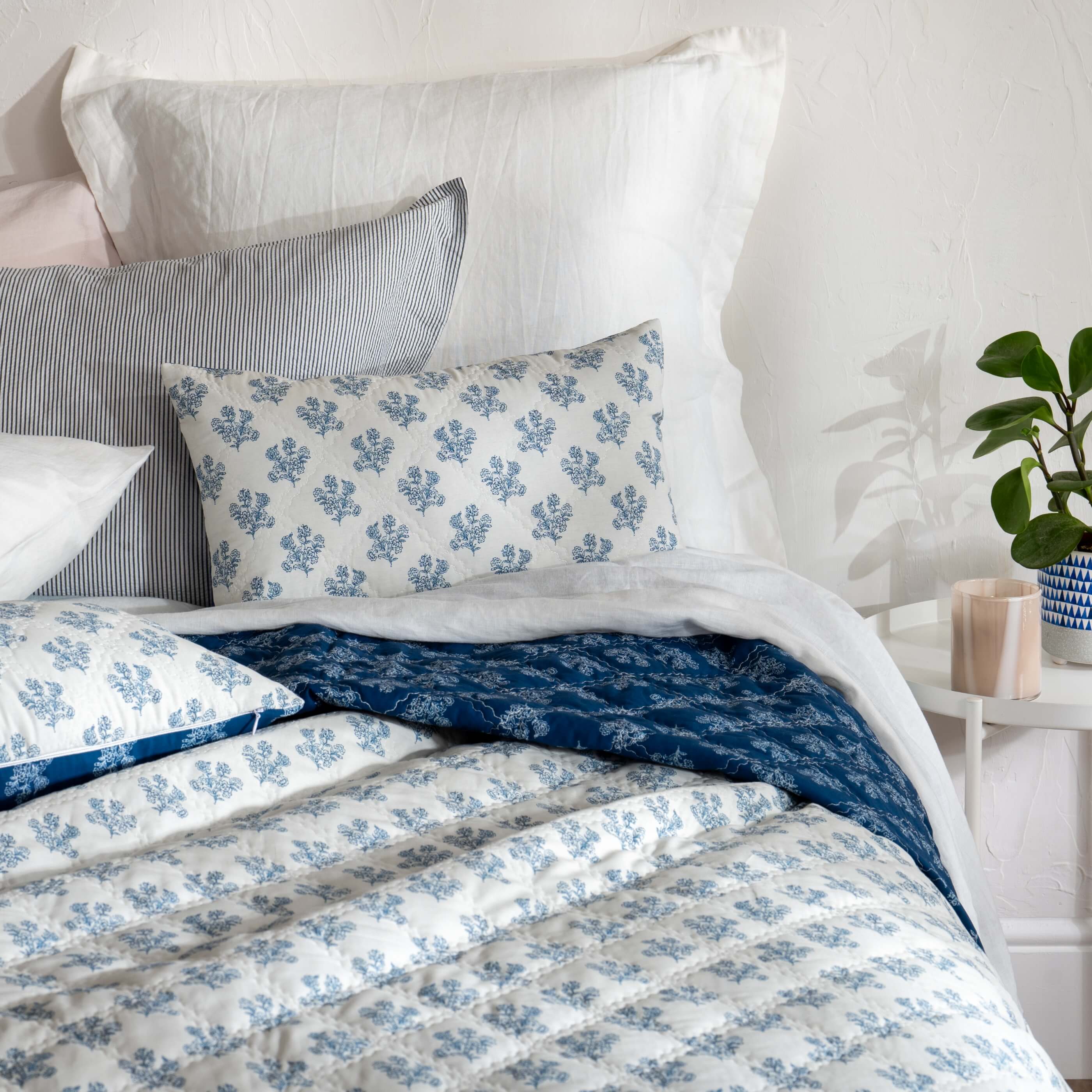 Midnight Blue Reversible Floral Print Cushion Cover - Image 2