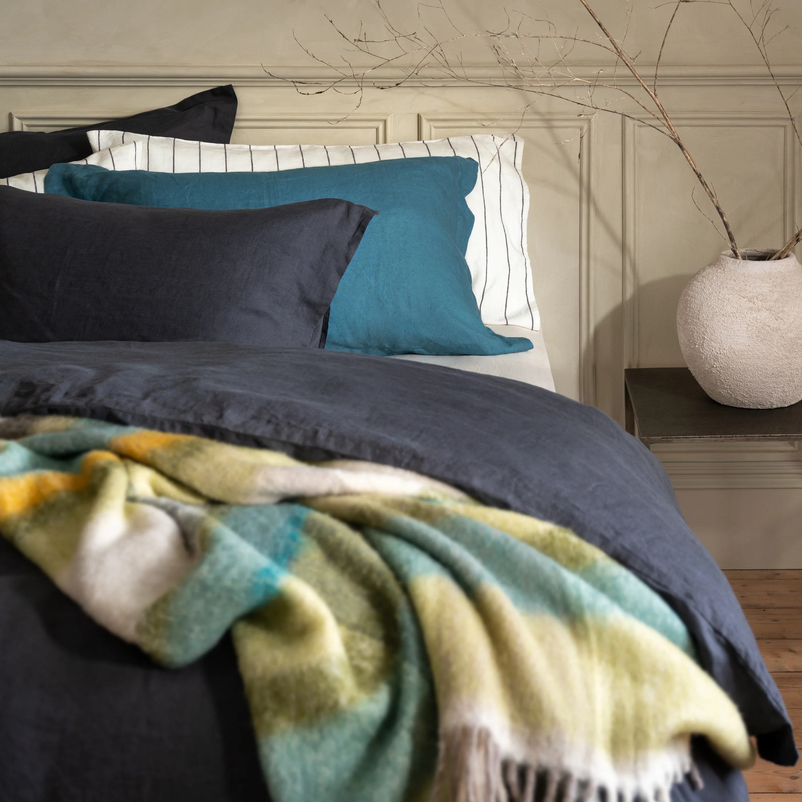 Midnight Grey French Linen Duvet Cover - Image 6