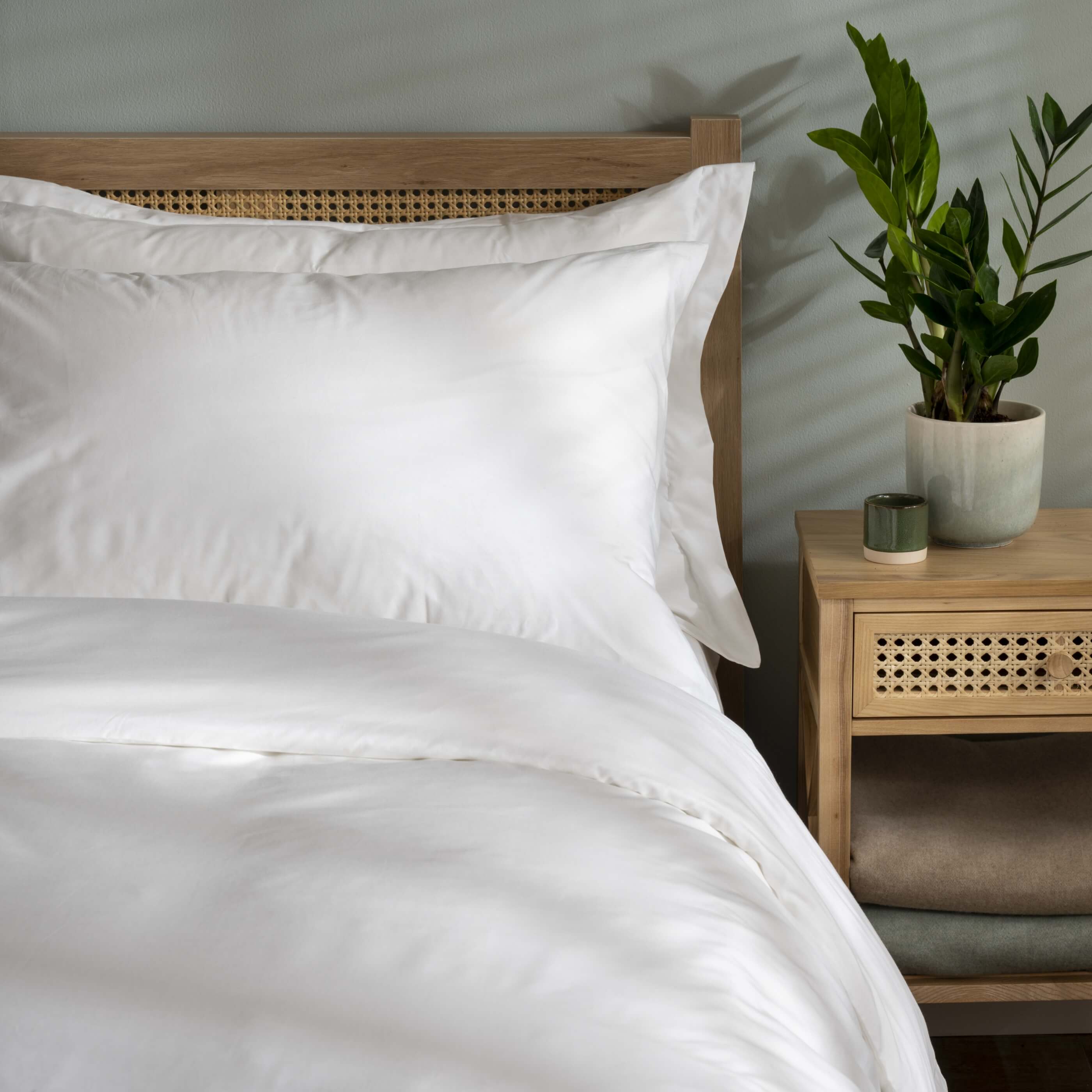 White 200 Thread Count Organic Cotton Duvet Cover - Image 7