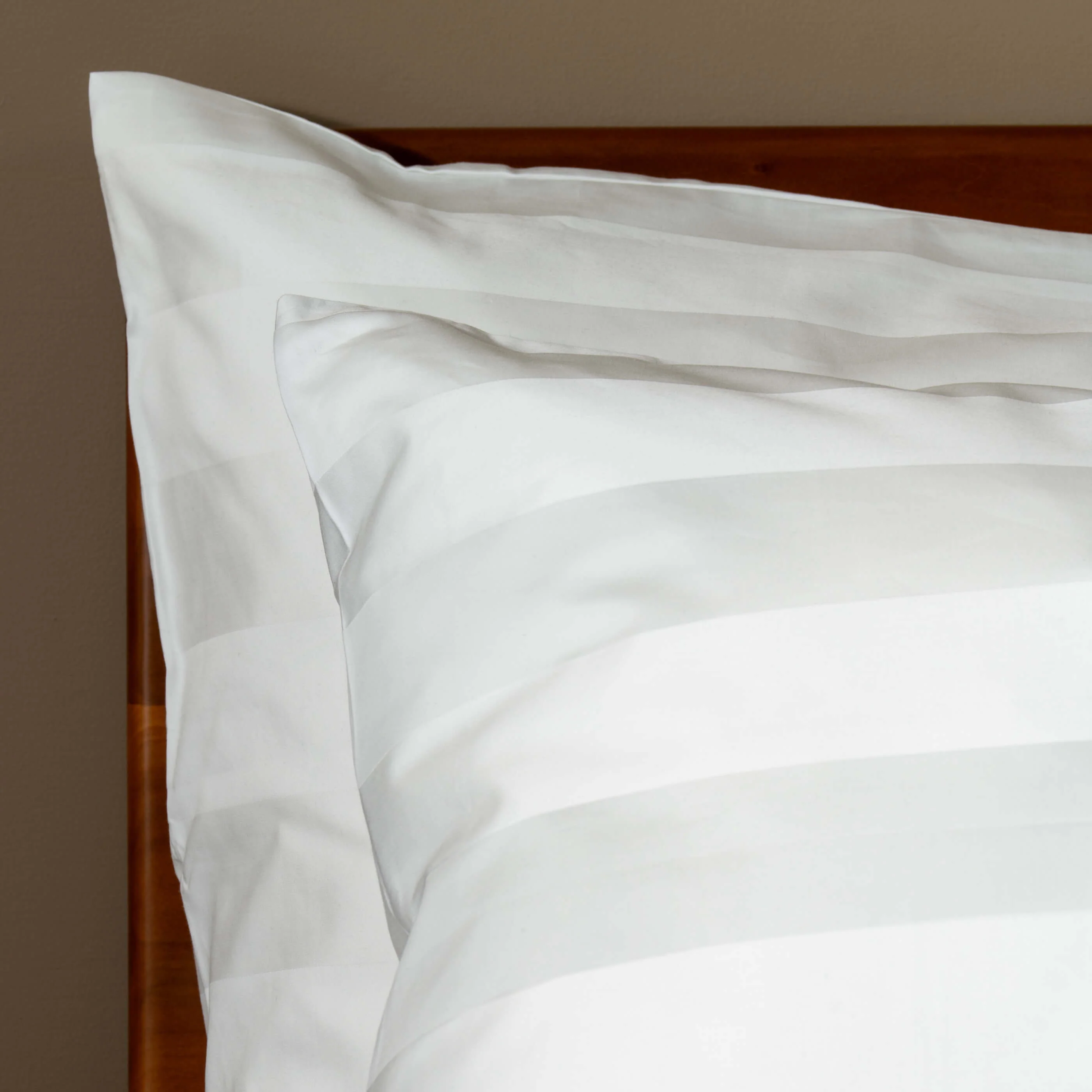 White 600 Thread Count Dobby Stripe Egyptian Cotton Bed Sets - Image 3