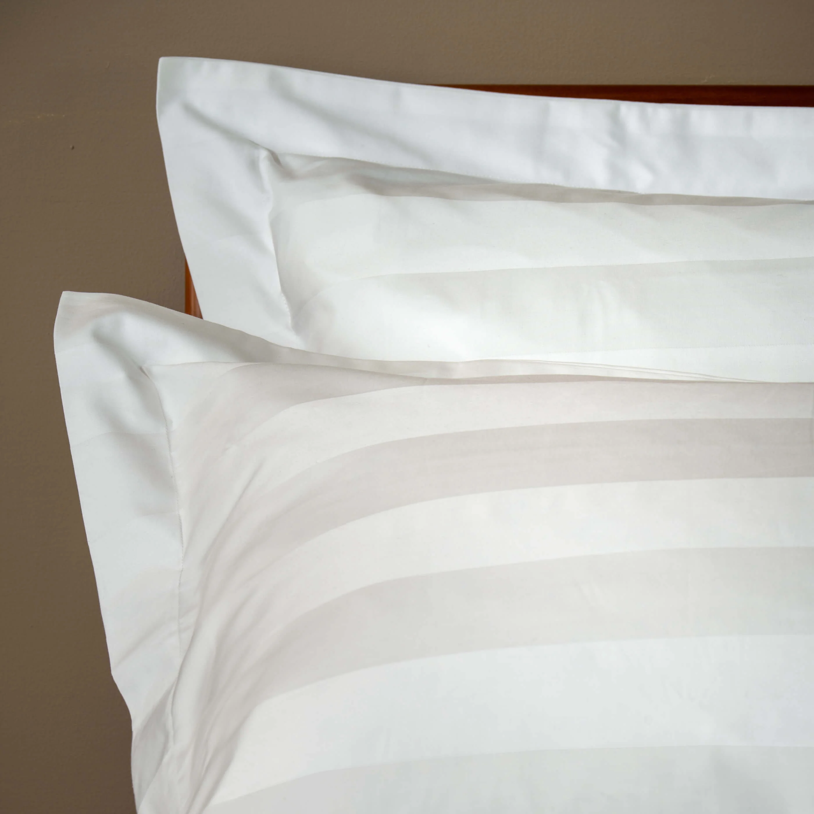 White 600 Thread Count Dobby Stripe Egyptian Cotton Bed Sets - Image 4