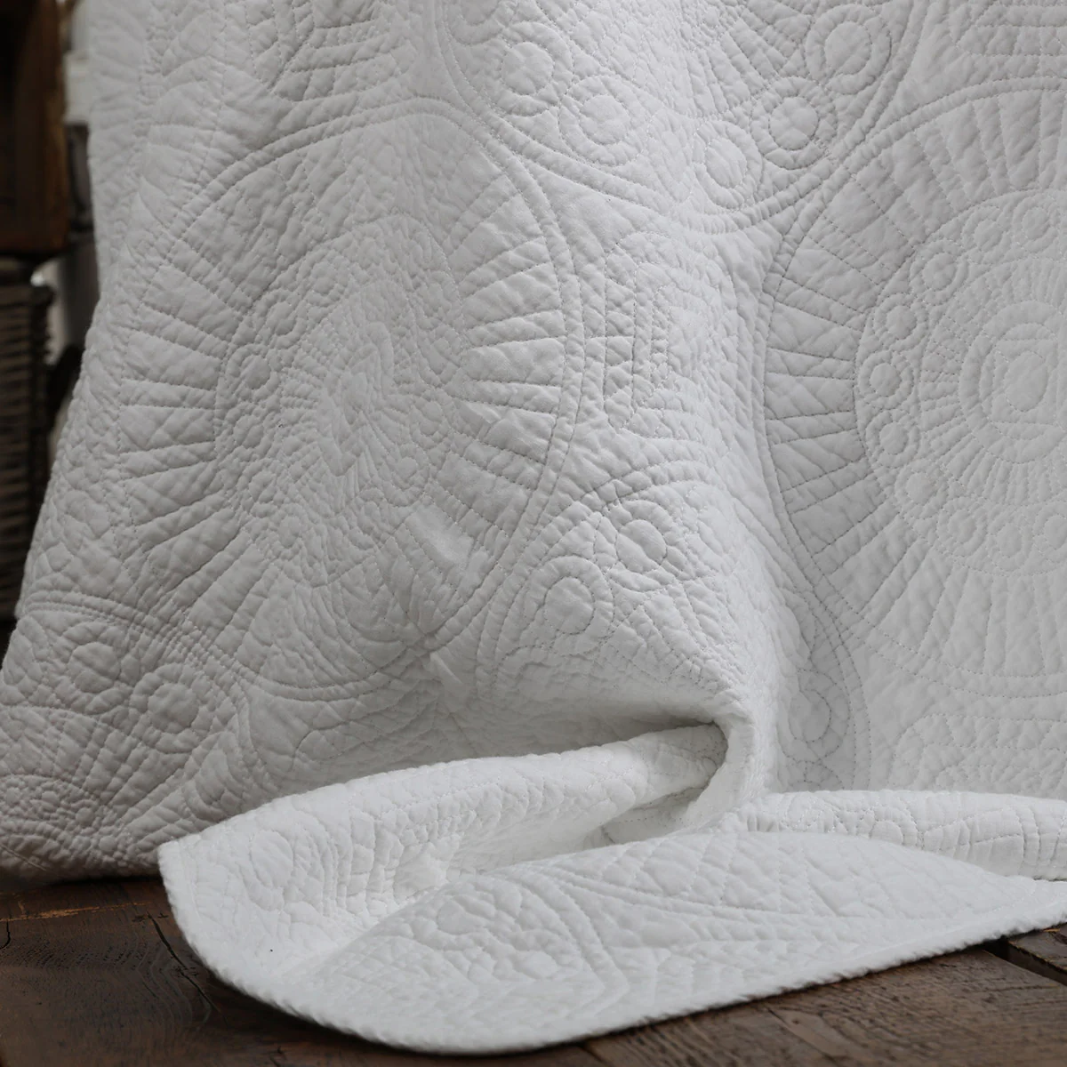 White Cotton Quilted Bedspread - Image 4