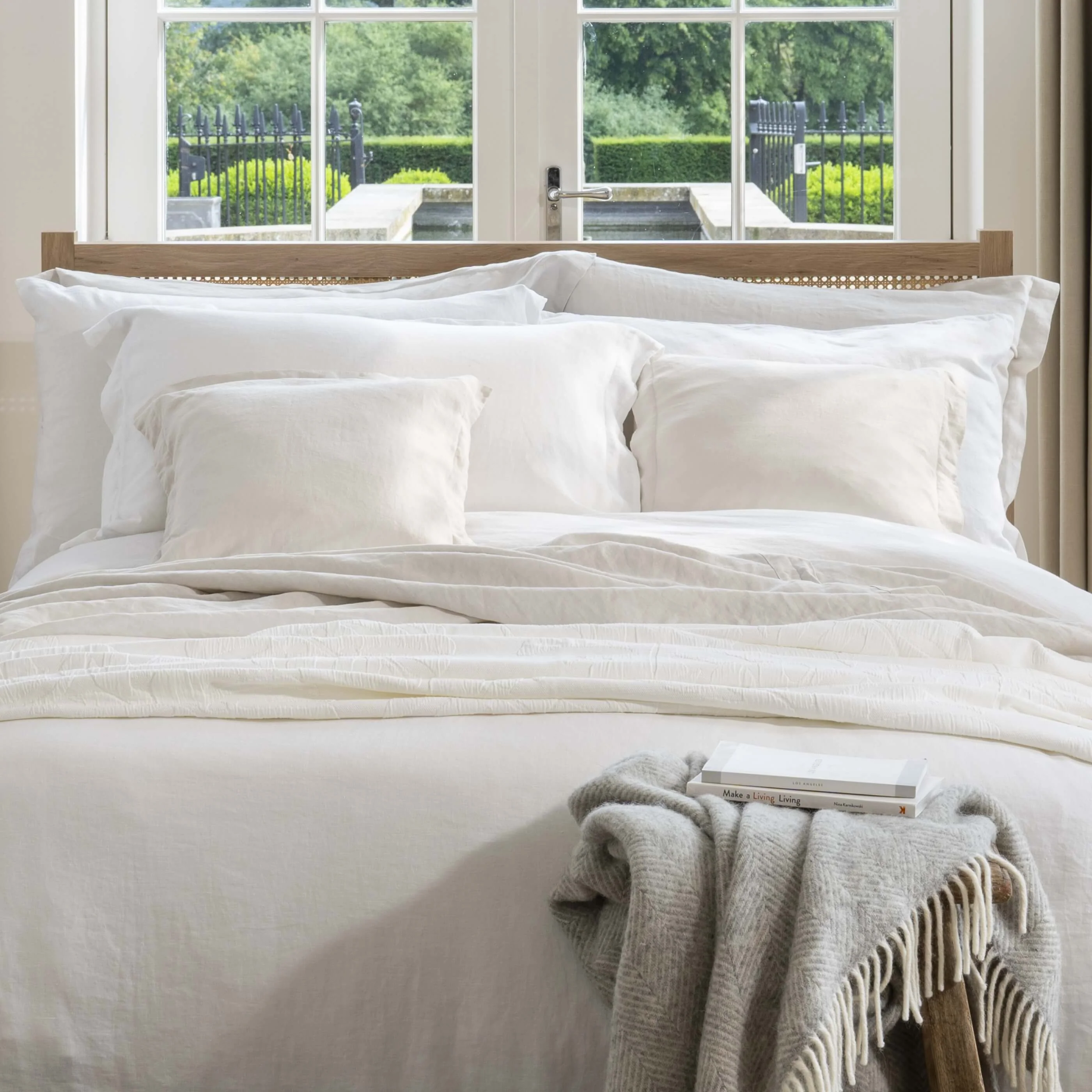 White French Linen 30cm Standard Fitted Sheets - Image 3