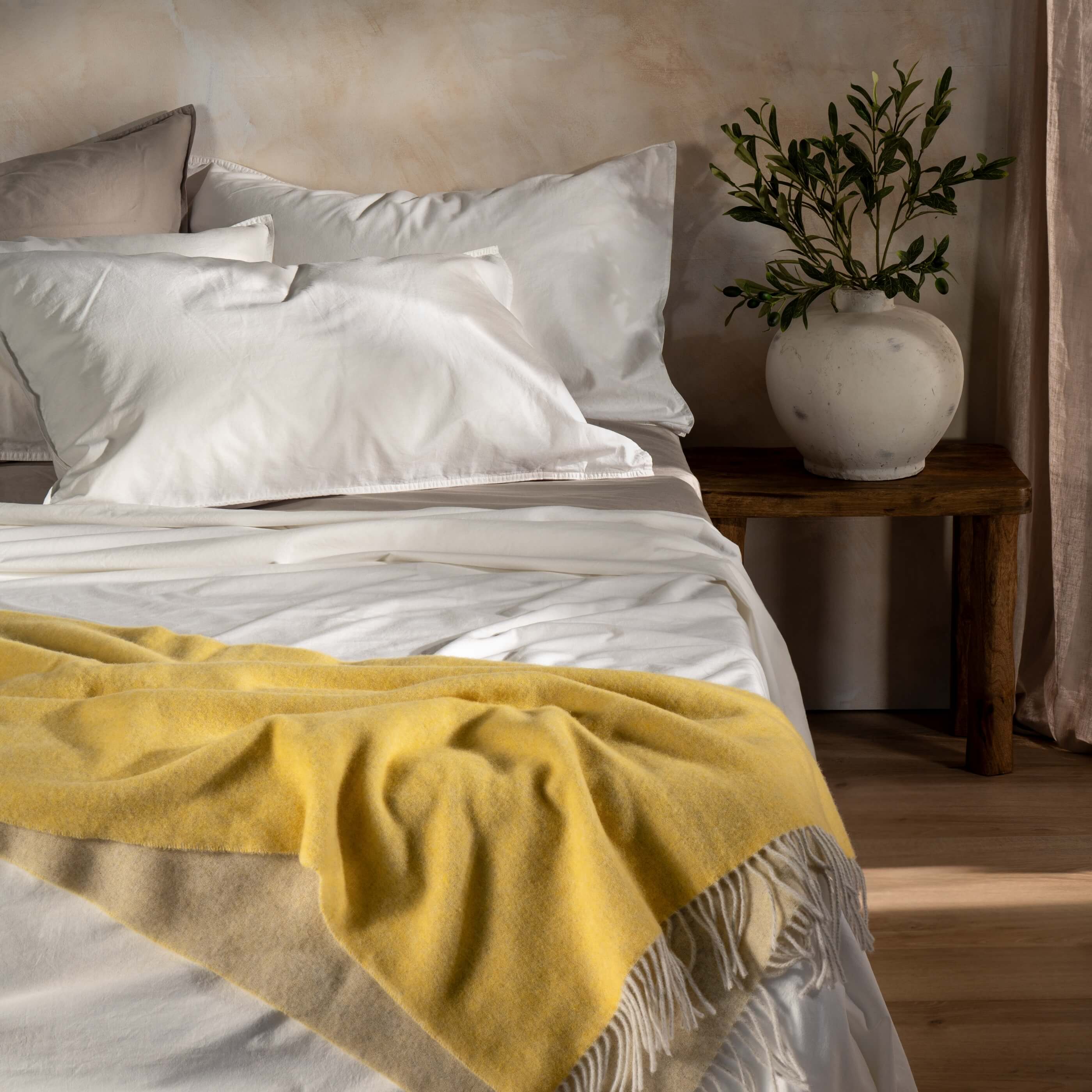 White Stonewashed Cotton Duvet Sets - Image 3