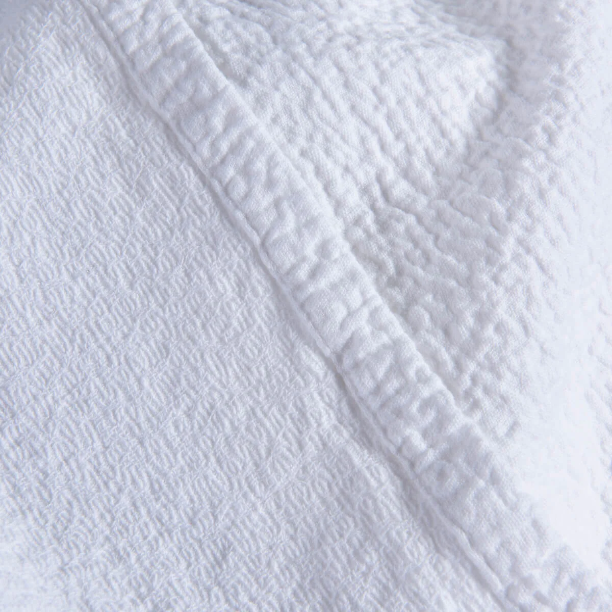 White Textured Matelasse Cotton Bedspread - Image 6